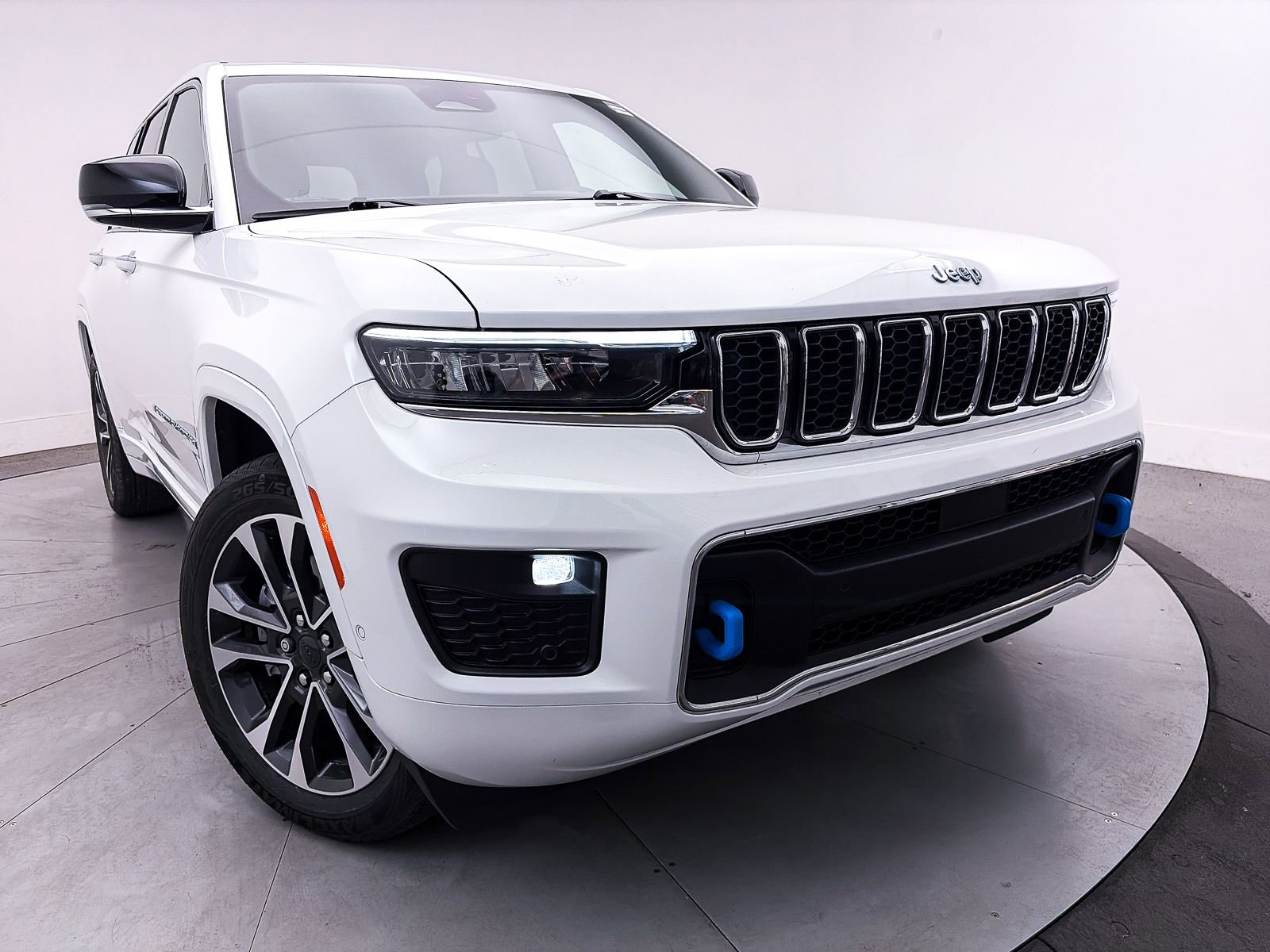 Used 2022 Jeep Grand Cherokee Overland AWD/4WD image 11