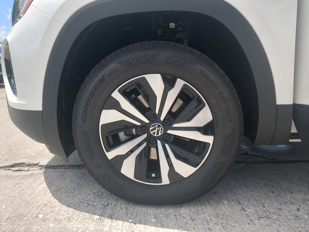 New 2026 Volkswagen Atlas Cross Sport SE FWD image 30