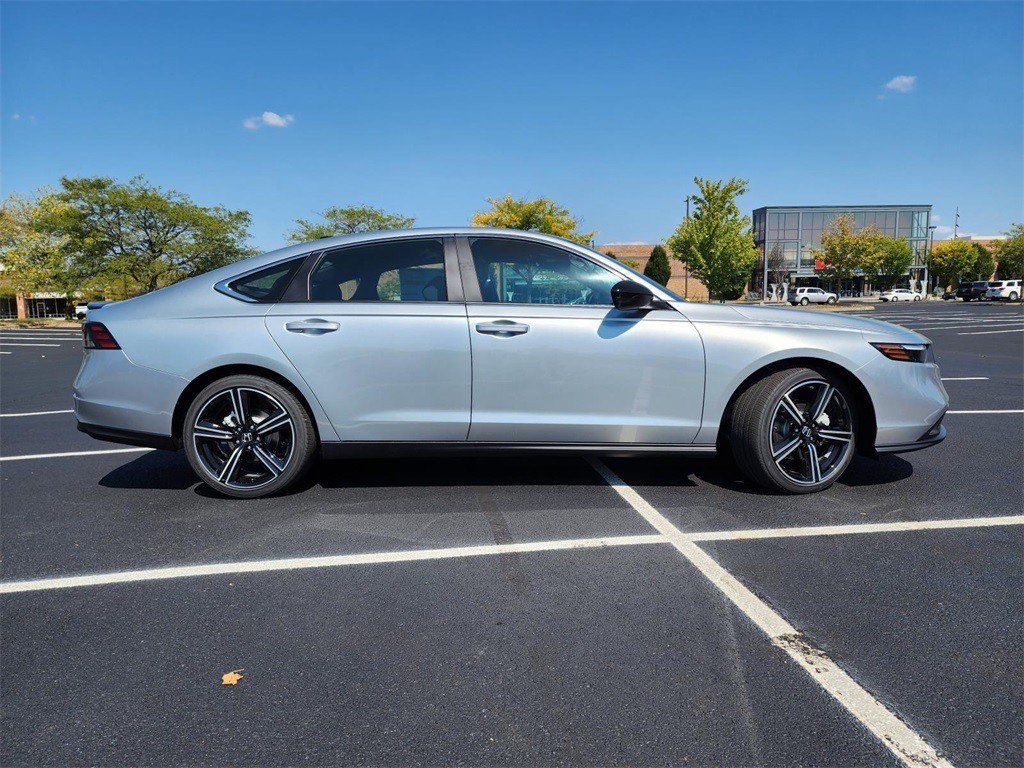 Used 2024 Honda Accord Sport image 16