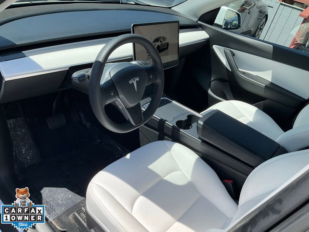 Used 2022 Tesla Model Y Long Range AWD/4WD image 6