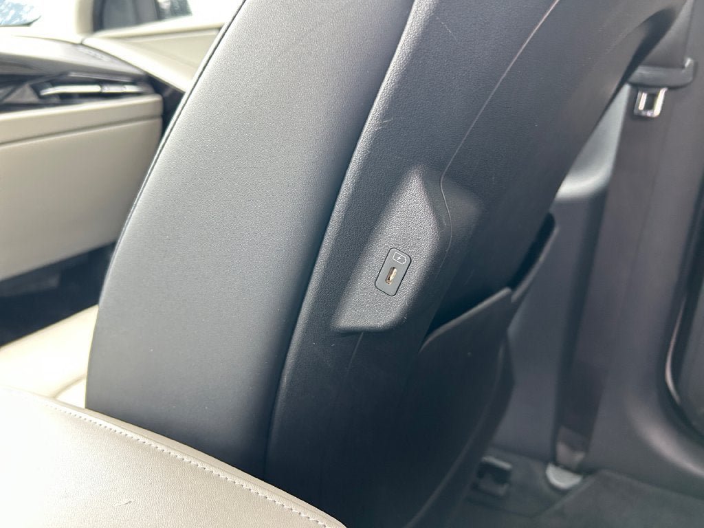 Used 2023 Kia Niro Wave FWD image 33