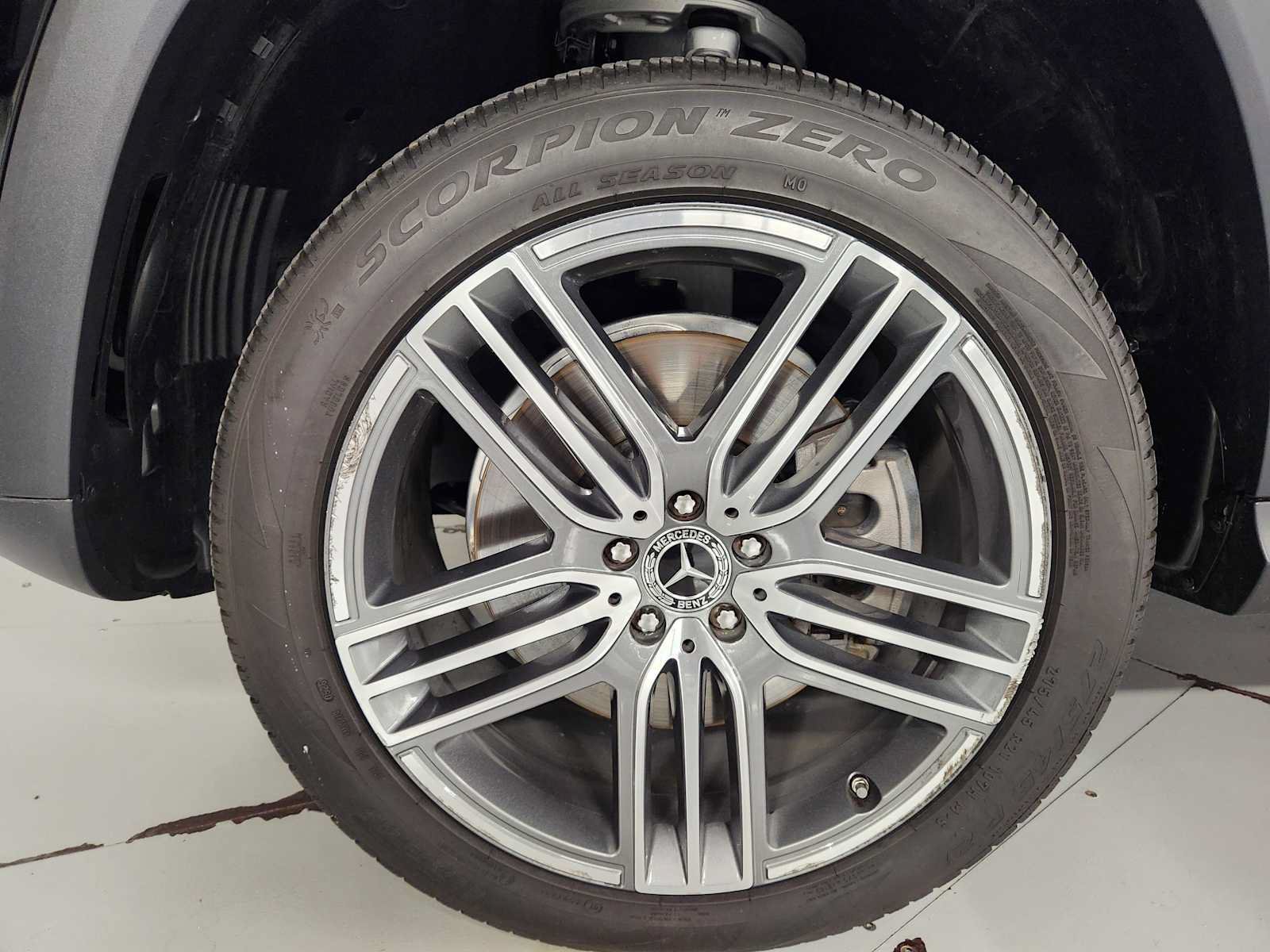 Used 2026 Mercedes-Benz GLS 450 4MATIC image 8