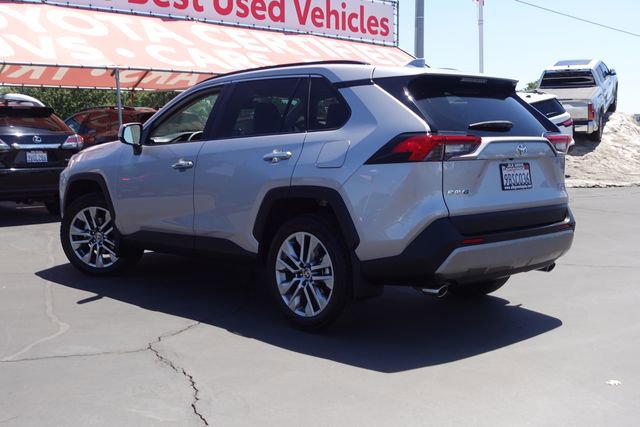 Certified 2022 Toyota RAV4 Limited FWD image 11