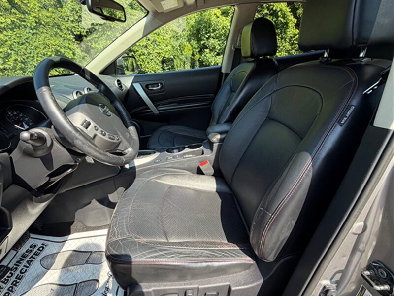 Used 2012 Nissan Rogue SL AWD/4WD image 18