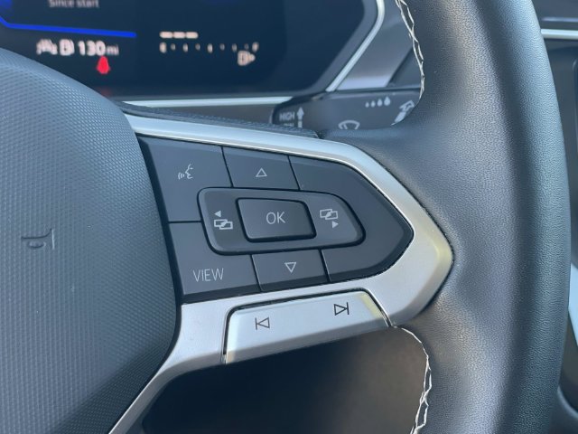 Certified 2023 Volkswagen Tiguan SE w/ Panoramic Sunroof Package FWD image 9