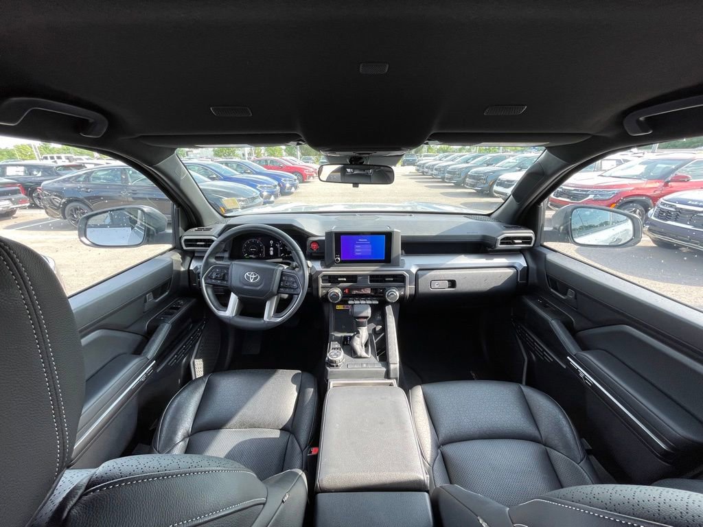 Used 2025 Toyota 4Runner TRD Off-Road AWD/4WD image 18