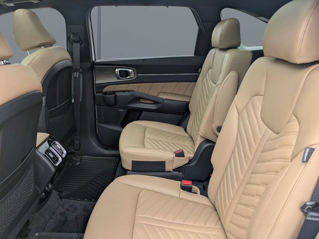 Used 2026 Kia Sorento SX Prestige w/ Olive Brown Leather Package AWD/4WD image 14