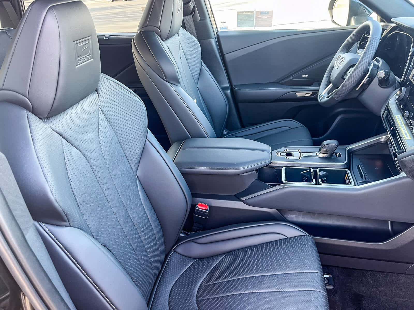 New 2026 Lexus TX 500h AWD image 17