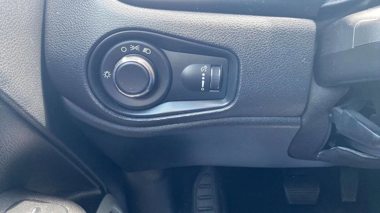 Used 2019 Jeep Renegade Sport w/ UConnect 7.0 Group image 17