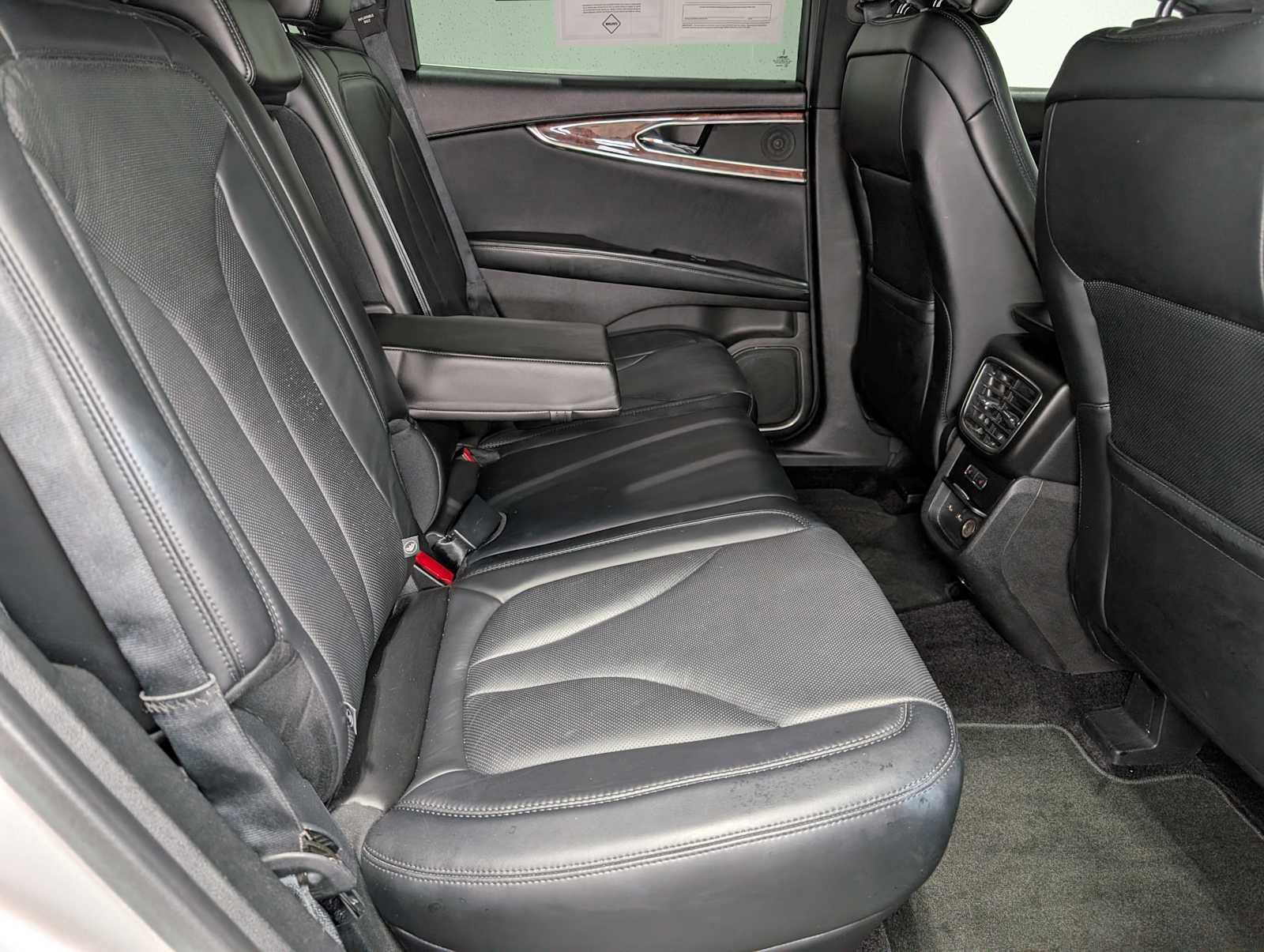 Used 2017 Lincoln MKX Reserve image 40