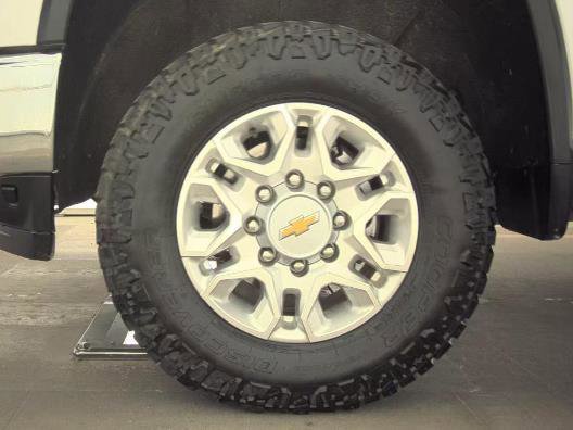 Used 2023 Chevrolet Silverado 2500 LT image 7