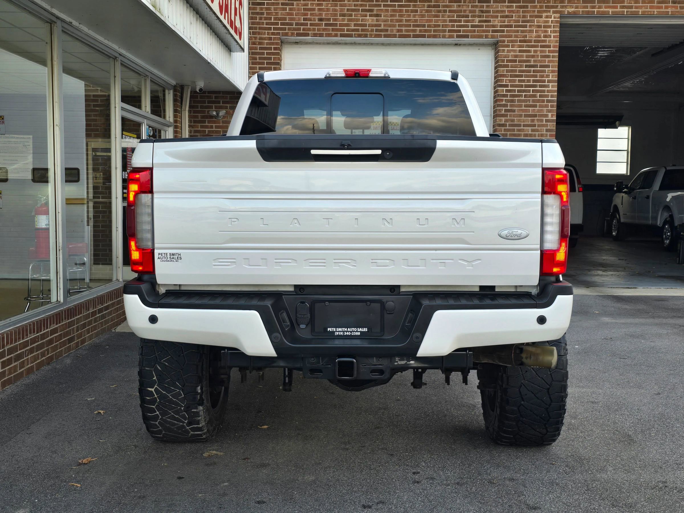 Used 2019 Ford F250 Platinum w/ Platinum Ultimate Package AWD/4WD image 4