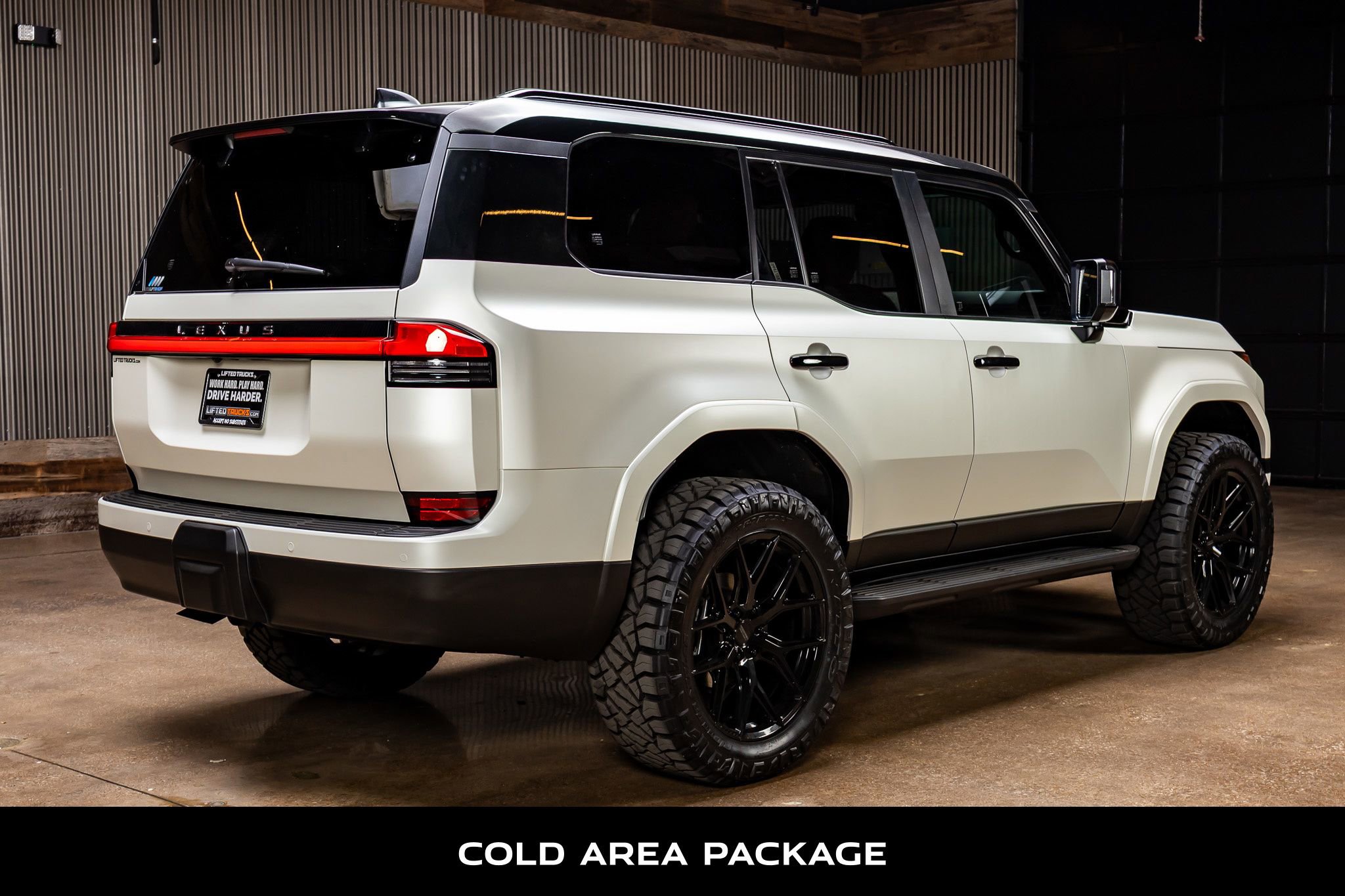 Used 2025 Lexus GX 550 w/ Accessory Package (2T) image 10