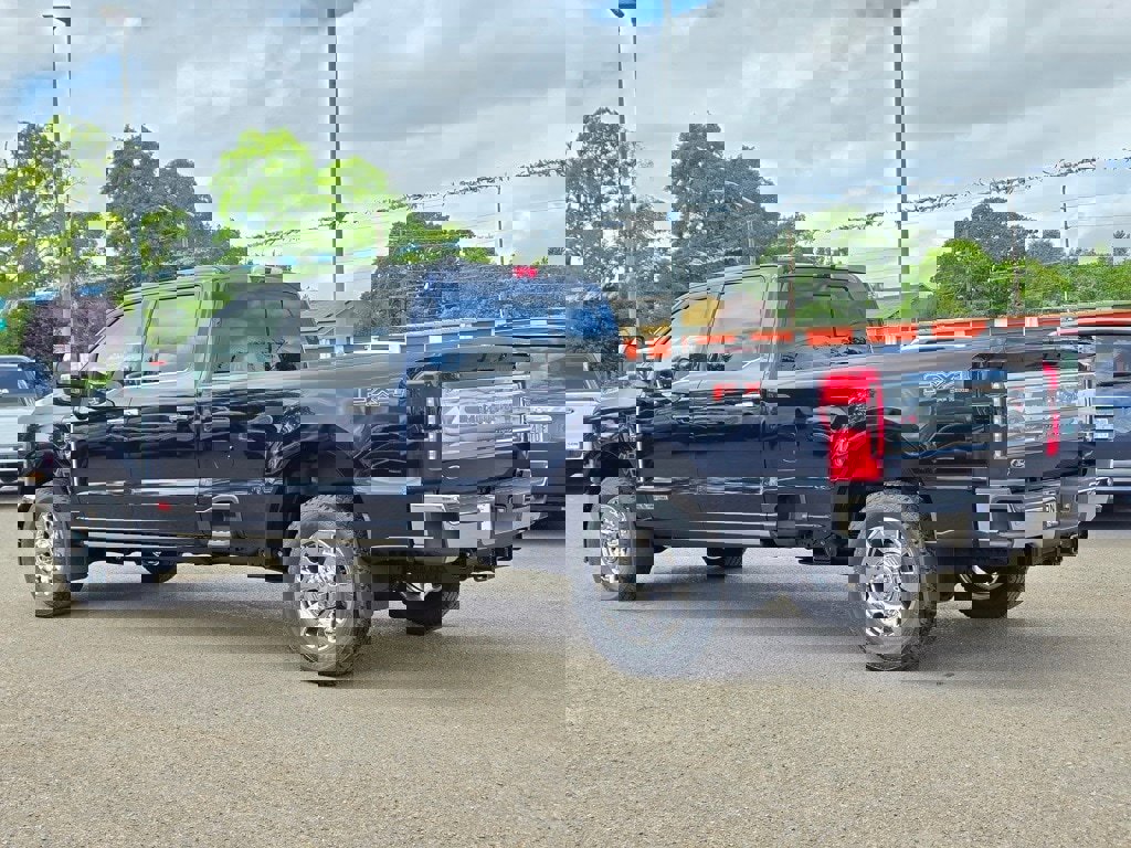 New 2025 Ford F350 King Ranch w/ Chrome Package image 36