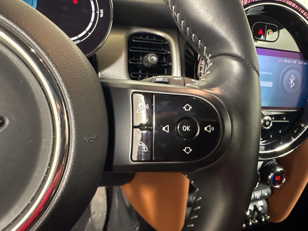 Certified 2024 MINI Cooper SE FWD image 20