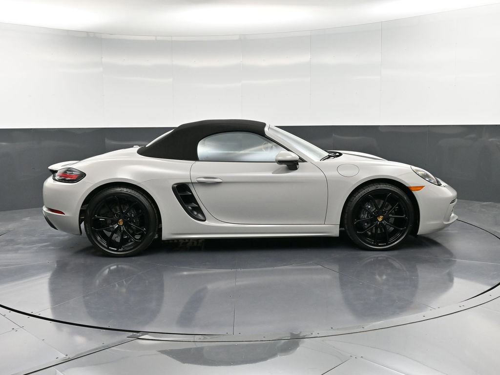 New 2025 Porsche 718 Boxster image 9