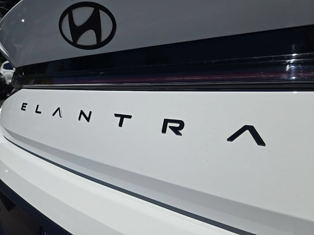 Certified 2025 Hyundai Elantra N FWD image 14