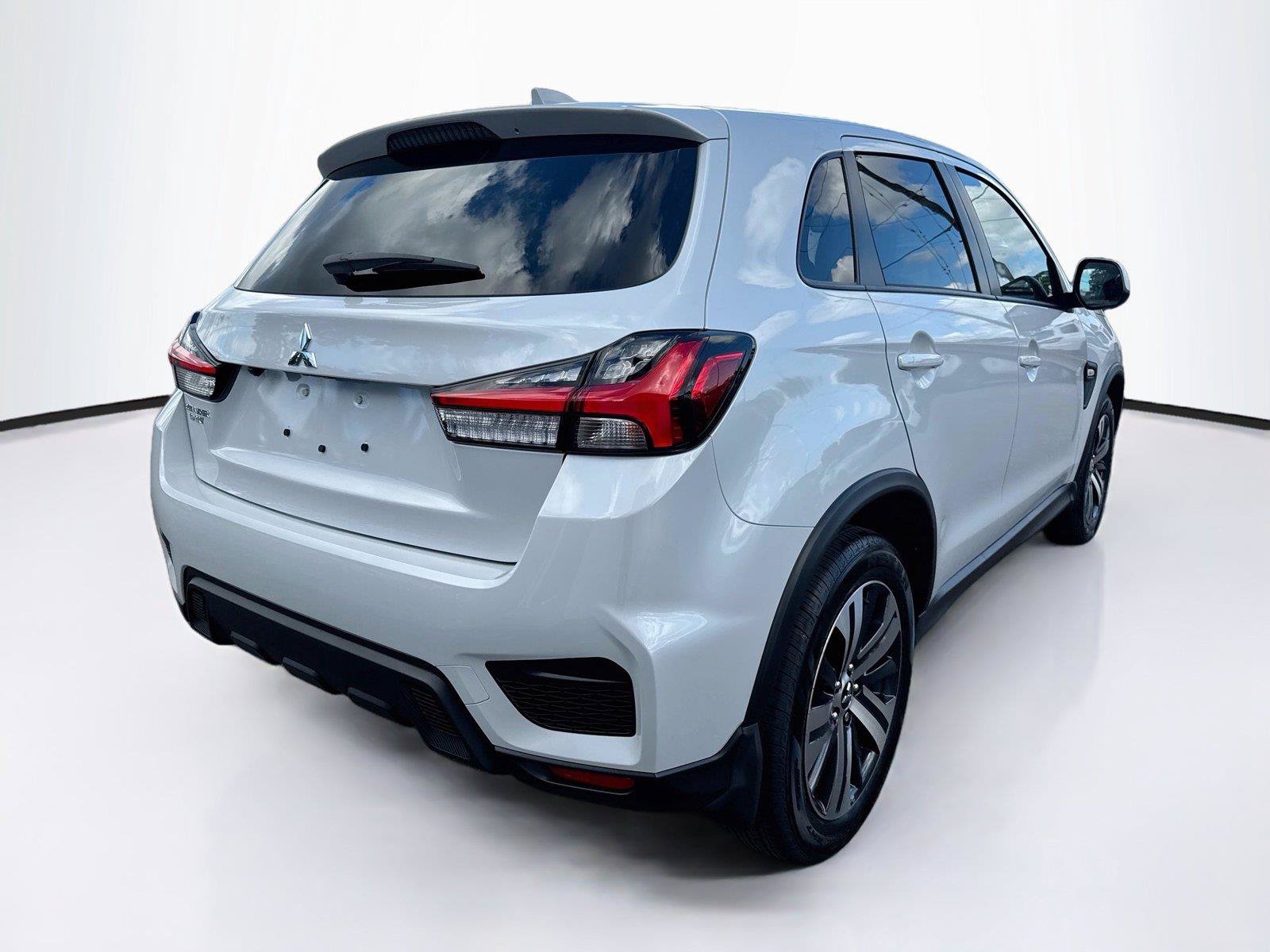 New 2027 Mitsubishi Outlander Sport FWD image 5