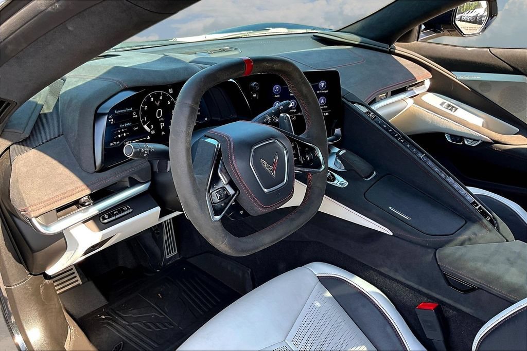 Used 2023 Chevrolet Corvette Stingray Premium Conv RWD image 17