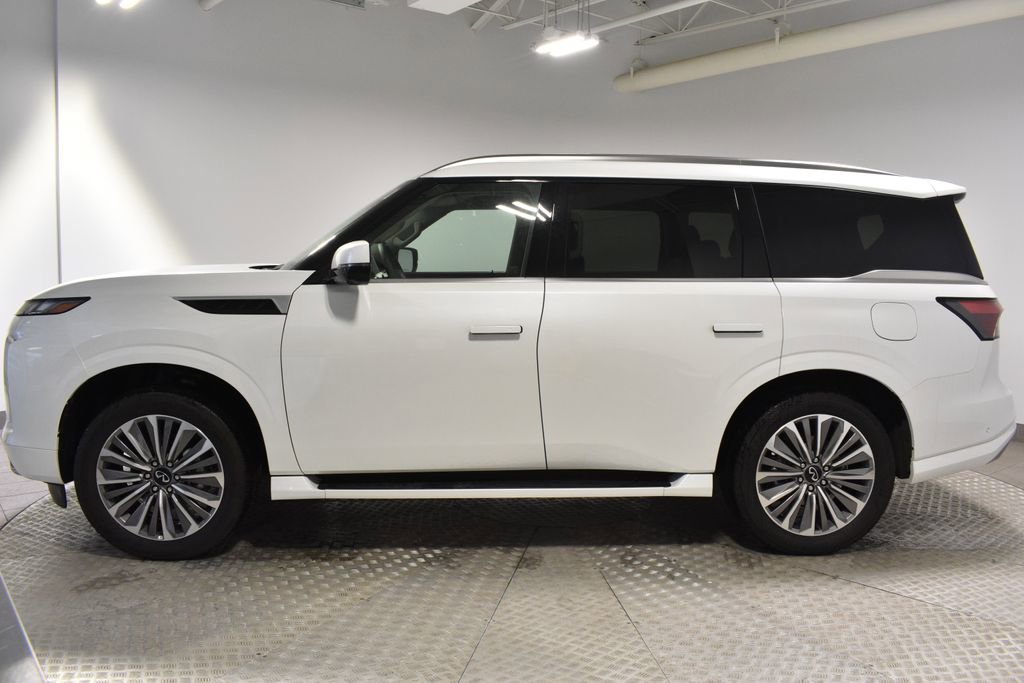 New 2026 INFINITI QX80 Luxe w/ Cargo Package image 3