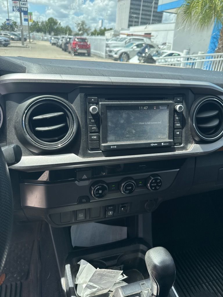 Used 2018 Toyota Tacoma SR5 RWD image 17