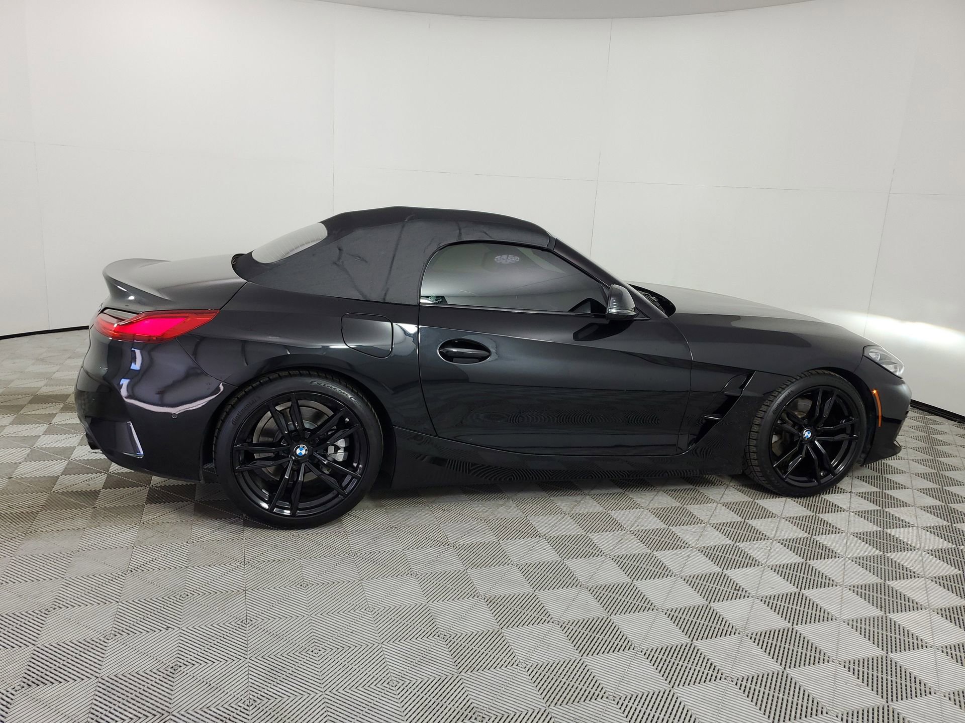 Used 2019 BMW Z4 sDrive30i w/ M Sport Package image 31