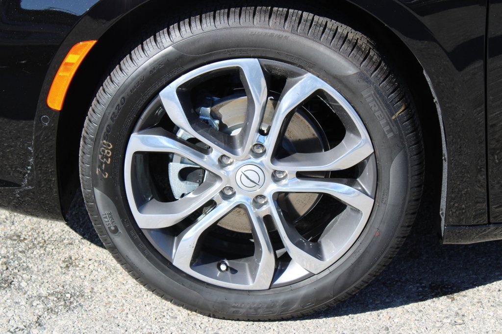 New 2026 Chrysler Pacifica Pinnacle image 8