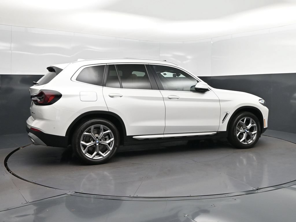 Certified 2024 BMW X3 sDrive30i w/ Premium Package RWD image 8