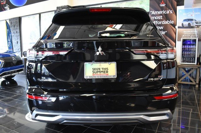 New 2026 Mitsubishi Outlander SE AWD/4WD image 16