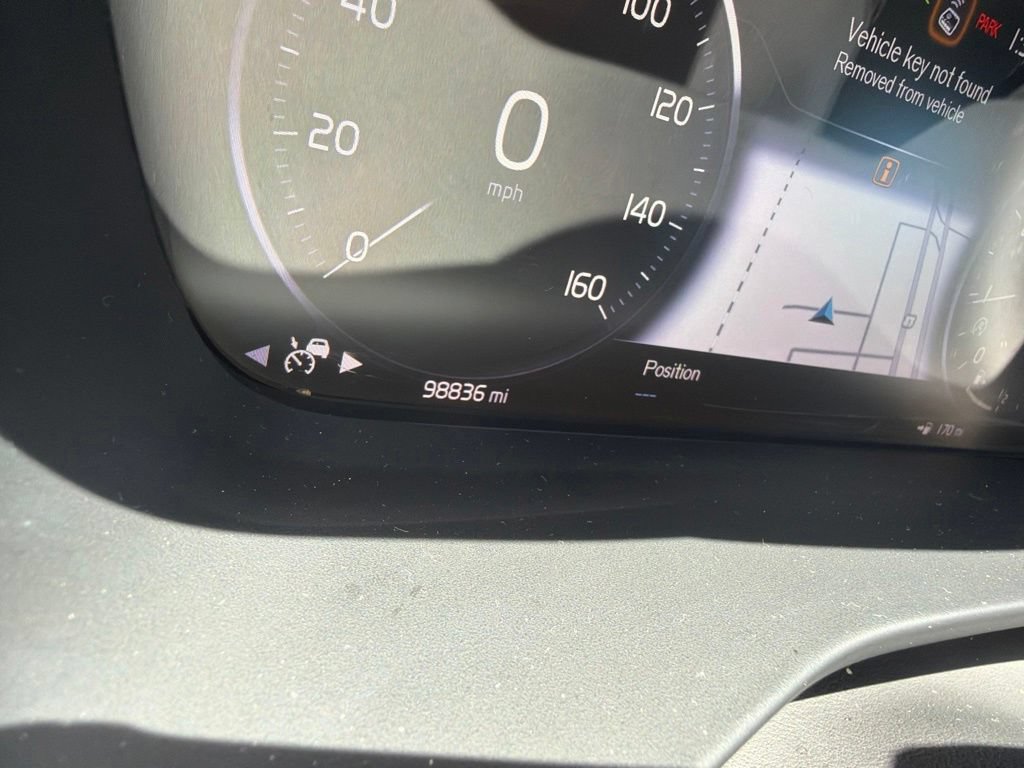 Used 2019 Volvo XC40 T5 R-Design AWD/4WD image 11