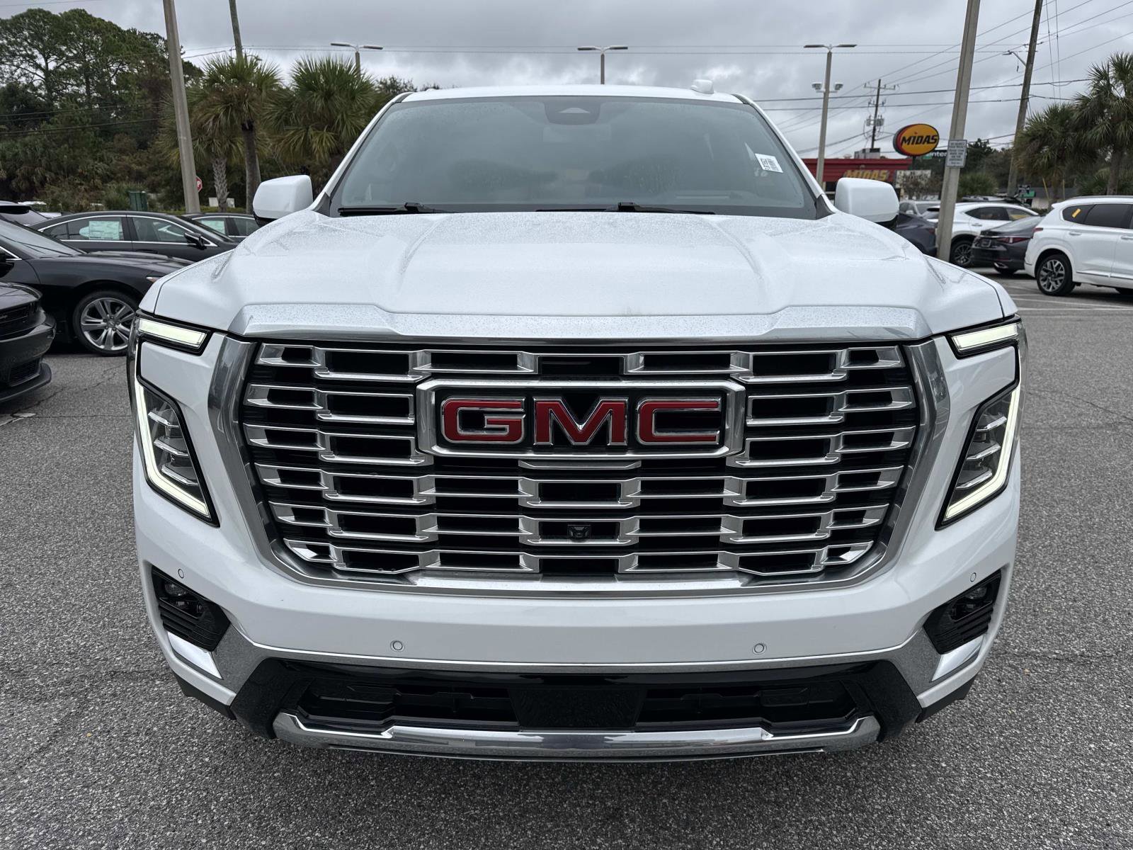 Used 2025 GMC Yukon Denali image 8