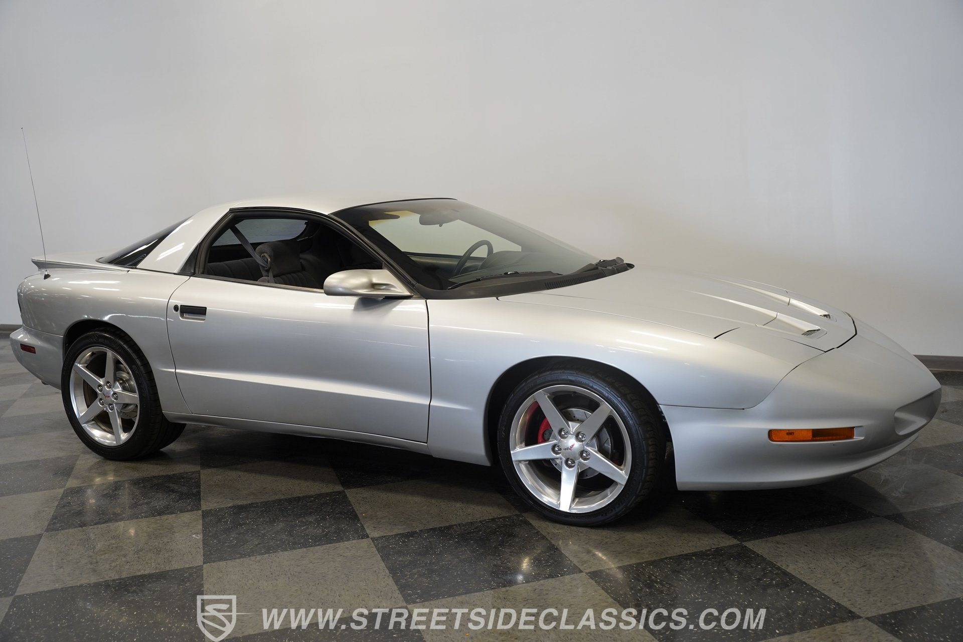 Used 1997 Pontiac Firebird Formula w/ Opt Pkg RWD image 15