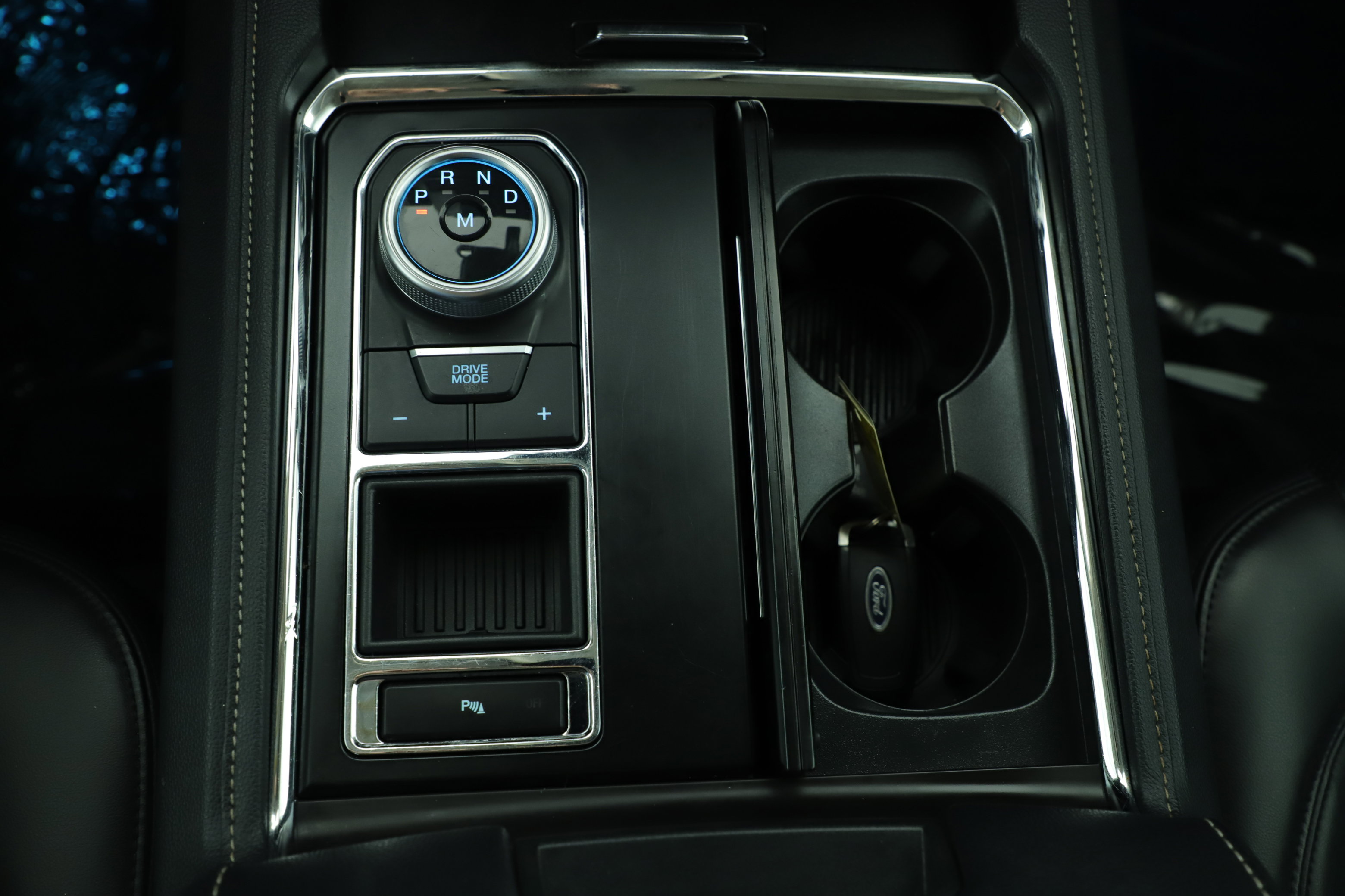 Used 2023 Ford Expedition Max XLT image 18