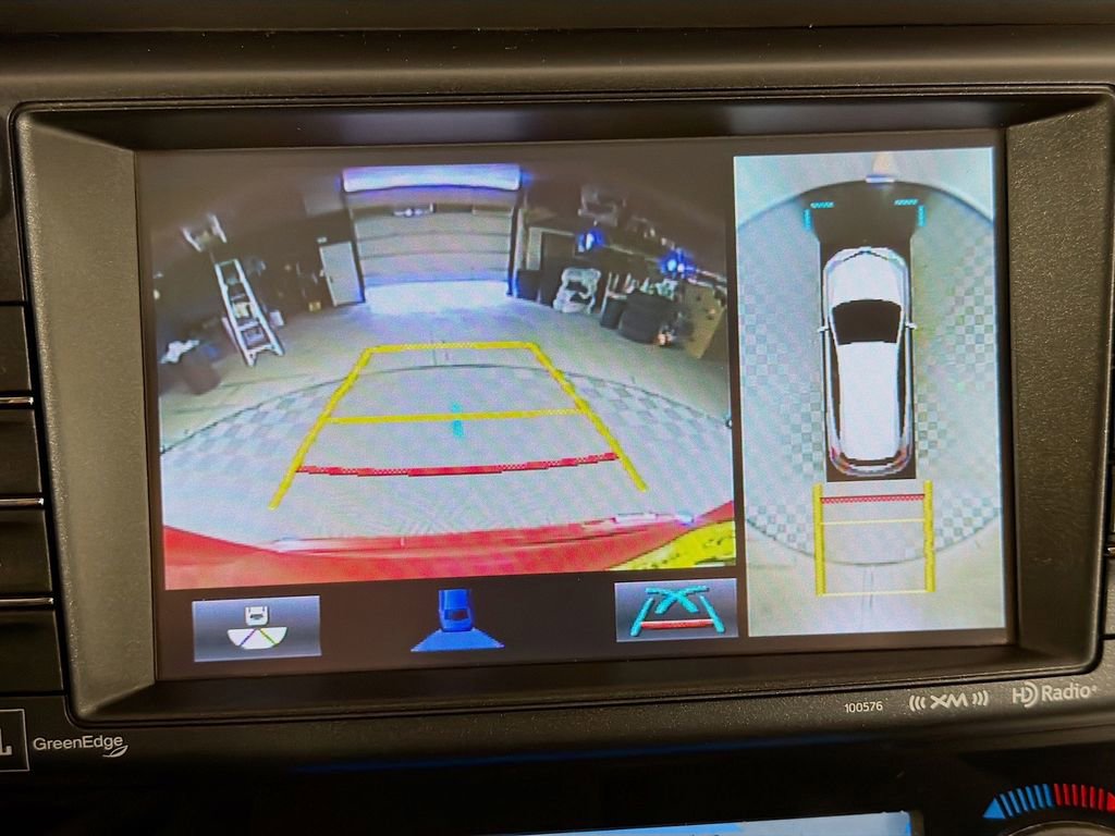 Used 2016 Toyota RAV4 Limited w/ Advanced Technology Package image 17