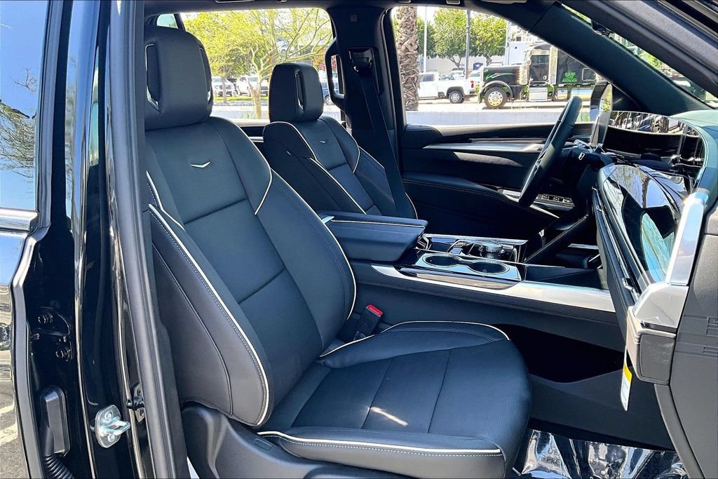 New 2026 Cadillac Escalade ESV Sport AWD/4WD image 34
