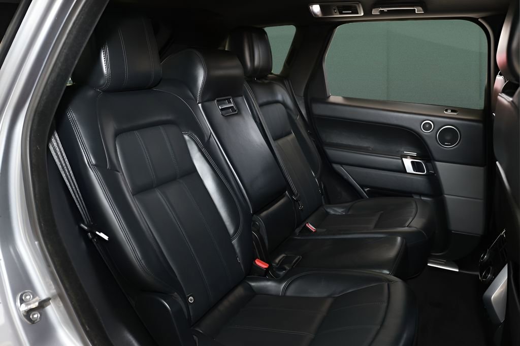 Used 2020 Land Rover Range Rover Sport HSE Dynamic image 28