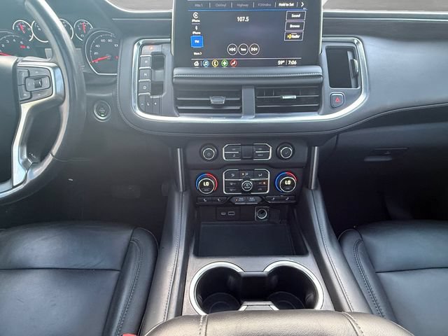 Used 2021 Chevrolet Suburban LT w/ LT Signature Package RWD image 3