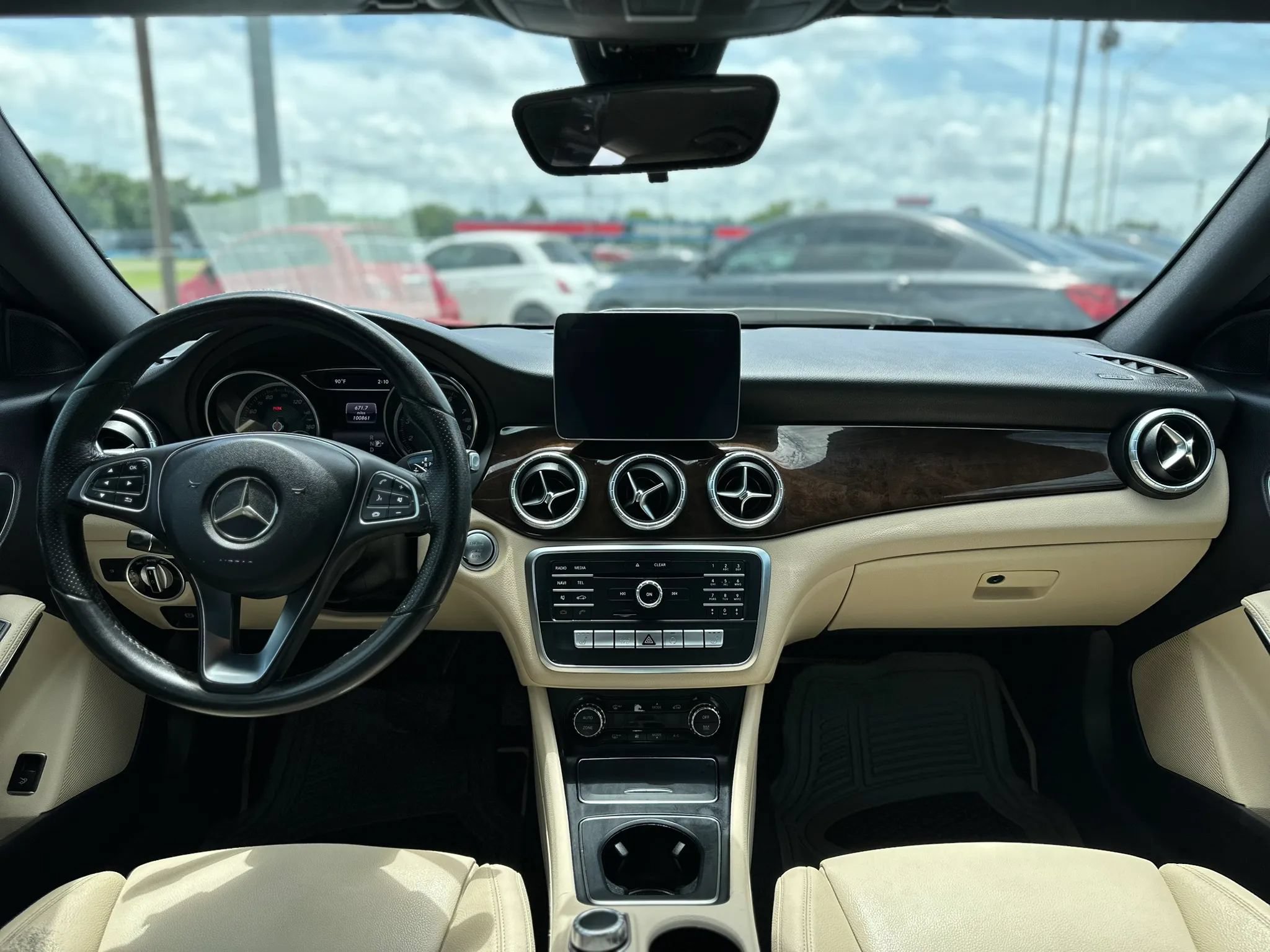 Used 2018 Mercedes-Benz CLA 250 image 12