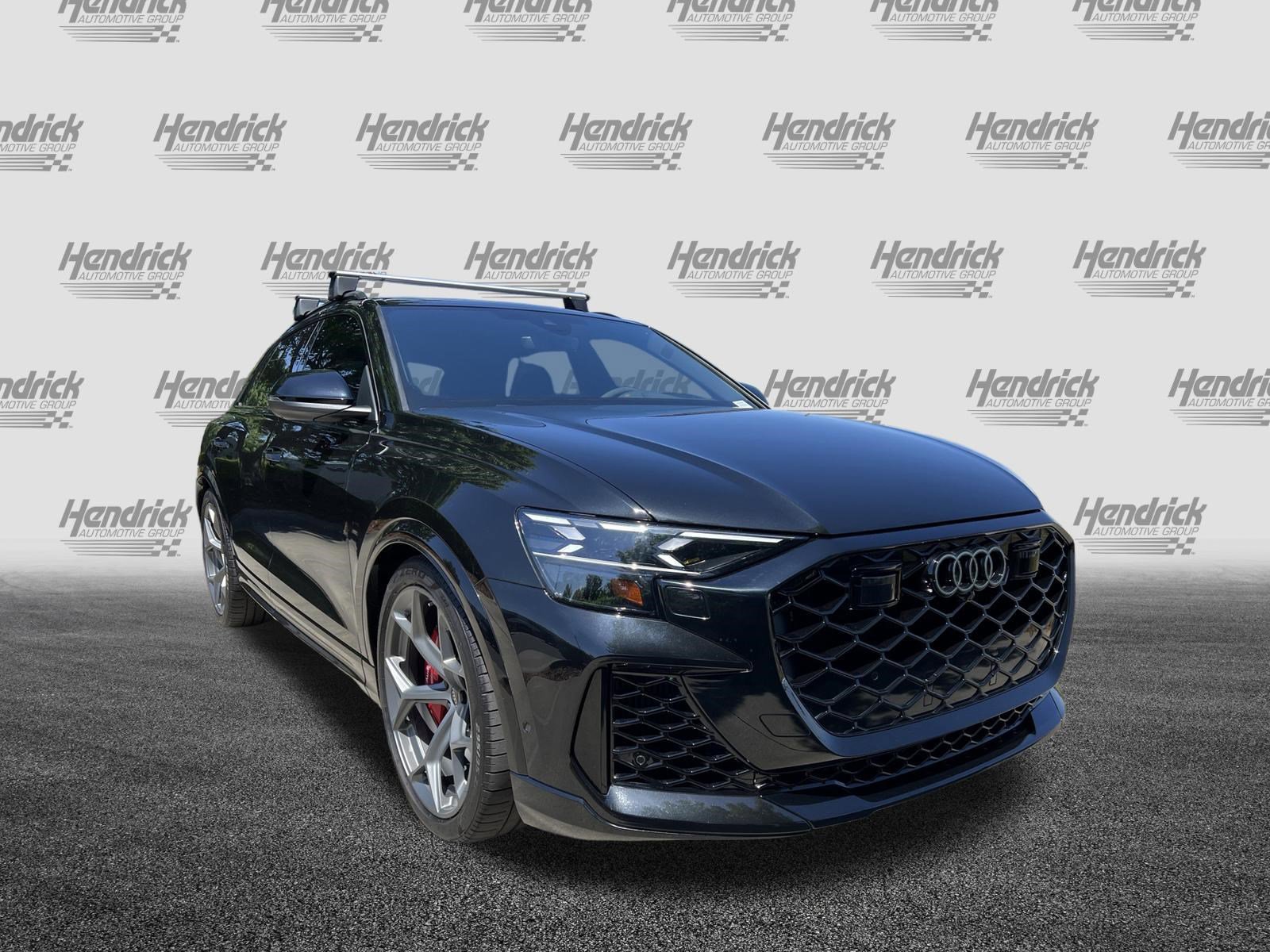 Certified 2025 Audi RS Q8 performance AWD/4WD image 2