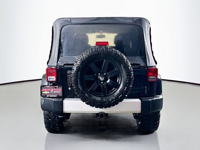 Used 2015 Jeep Wrangler Unlimited Sahara image 7