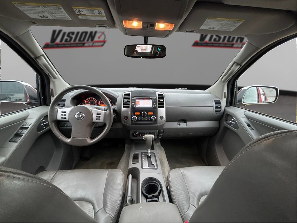 Used 2015 Nissan Frontier SL image 26