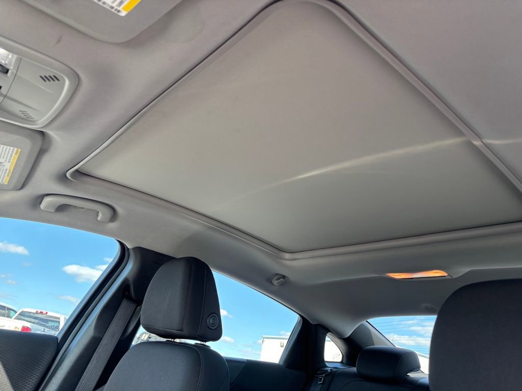 Used 2023 Chevrolet Malibu LT image 15