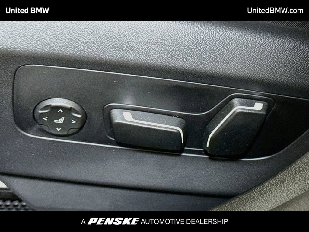 Used 2026 BMW 530i xDrive AWD/4WD image 4
