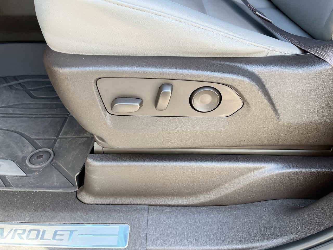 Used 2023 Chevrolet Tahoe LT w/ Luxury Package image 19