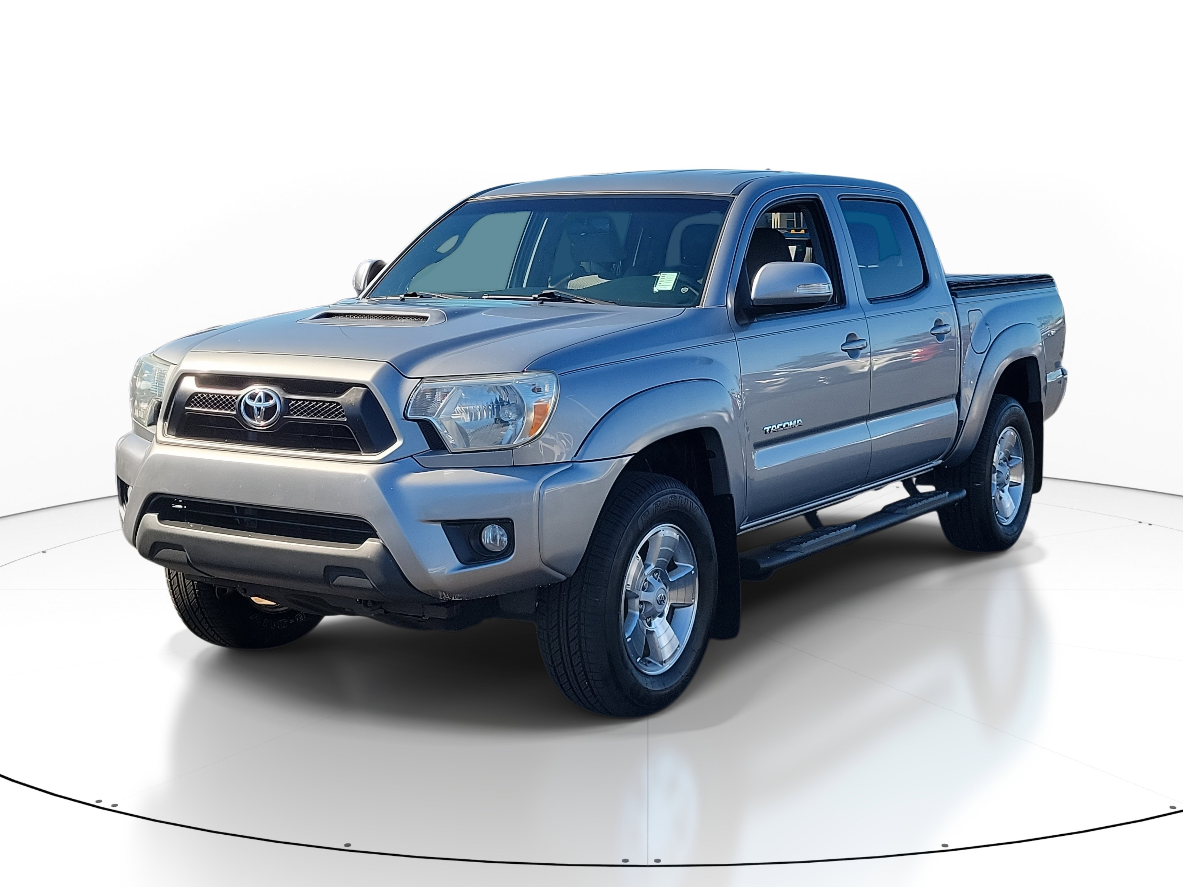 Used 2014 Toyota Tacoma PreRunner image 2