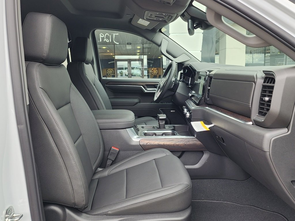 New 2026 GMC Sierra 1500 SLT w/ SLT Premium Plus Package image 38