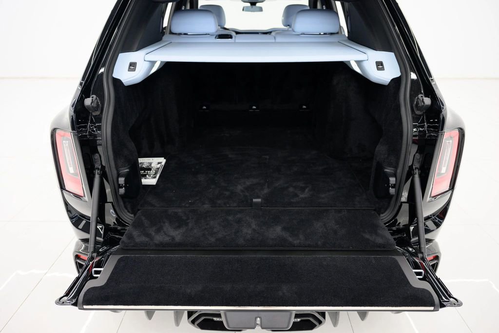 Used 2025 Rolls-Royce Cullinan AWD/4WD image 55