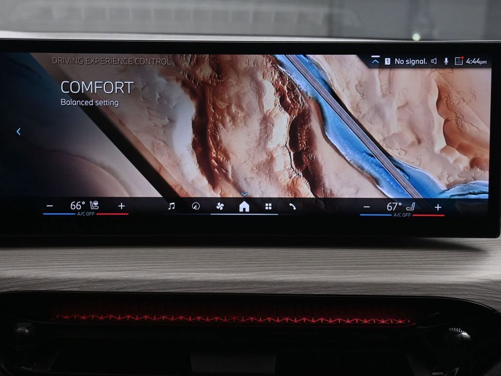 Used 2025 BMW 330i xDrive Sedan image 38