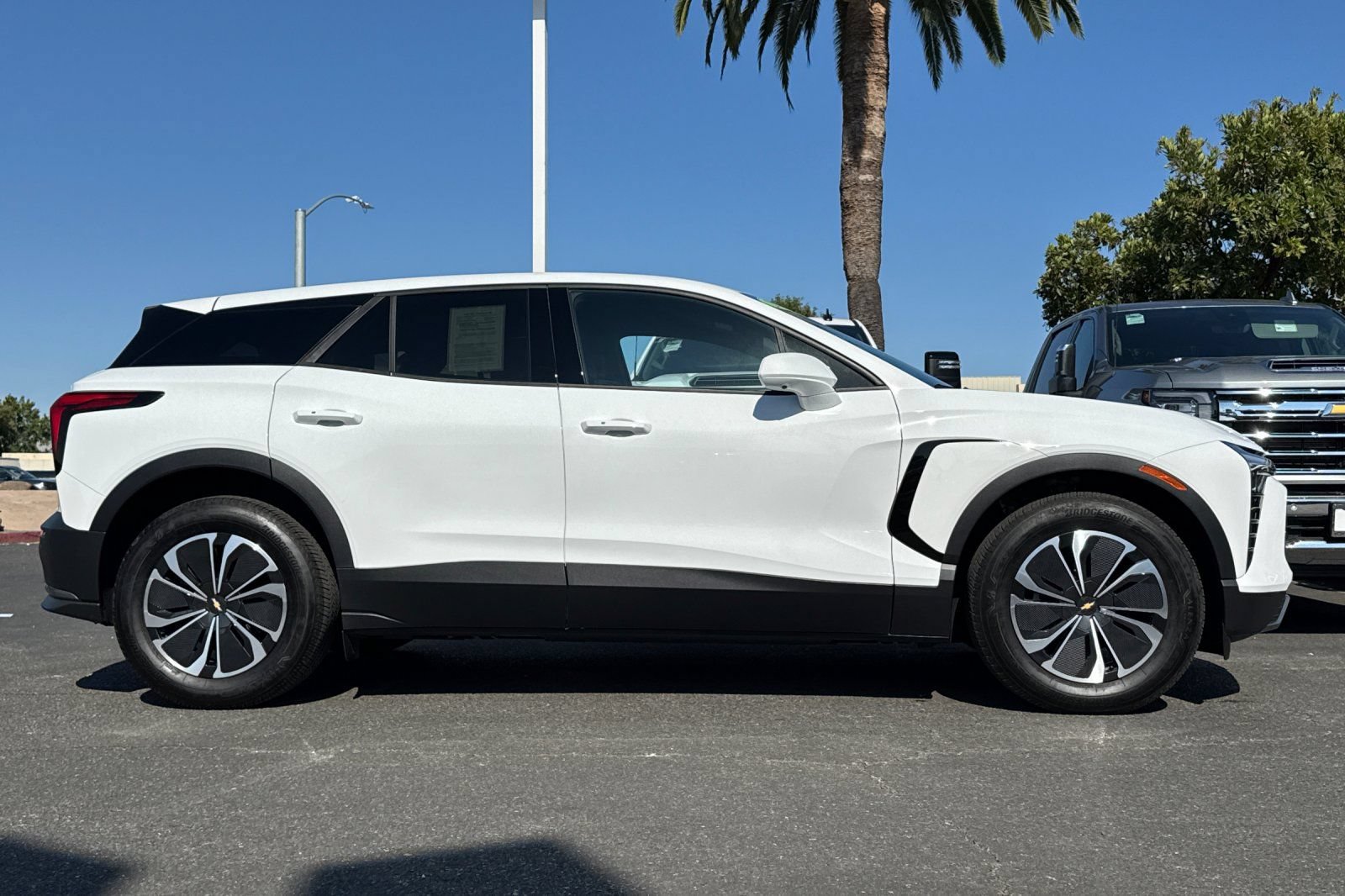 Used 2026 Chevrolet Blazer EV LT FWD image 4