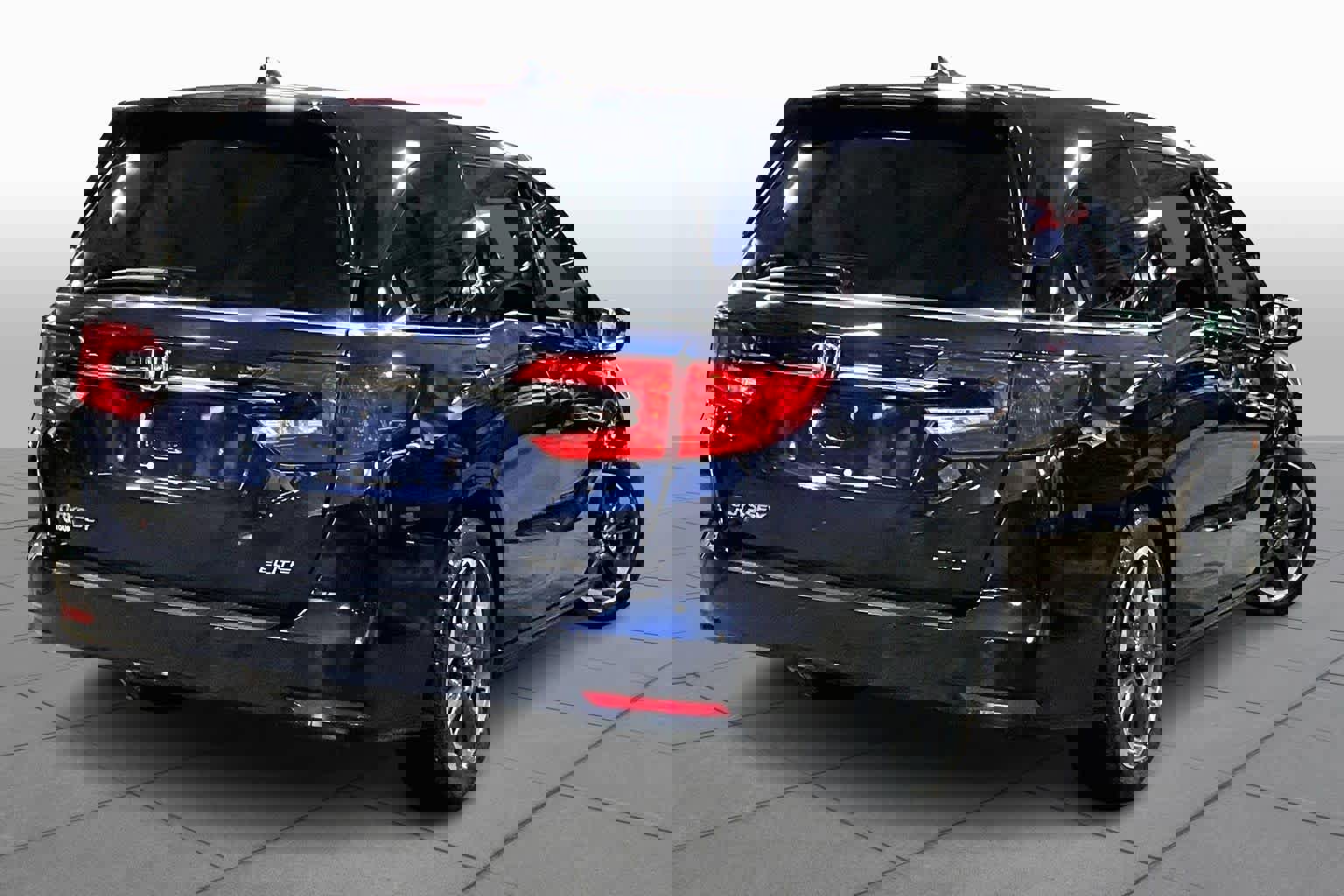 Used 2023 Honda Odyssey Elite image 13